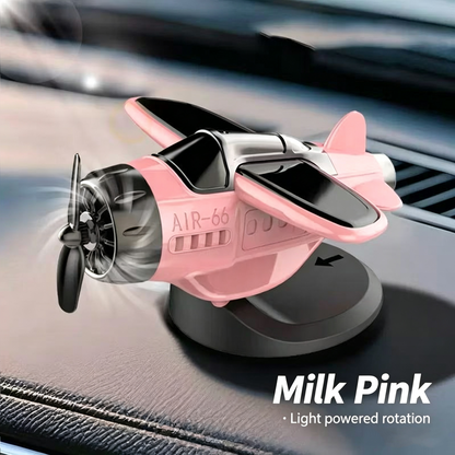 🛩️✨Autodoplňky ve tvaru letadla napájené sluneční energií